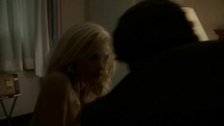 Keri Russell nua, cena de sexo de The Americans s02e01 (2014)