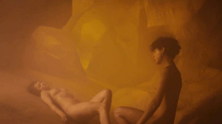 Maria Evoli und Maria Cid nackt, Sexszene aus Tenemos la carne (2016)