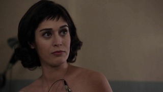 Lizzy Caplan i Helene Yorke nago, scena seksu z Masters of Sex s01e06 (2013)