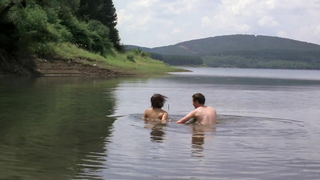 Roxanne Pallett nuda, scena di sesso da Lake Placid 3 (2010)