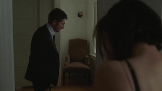 Scena erotyczna Jeanne Tripplehorn z Morning (2010)