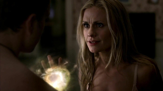 Anna Paquin nue, scène de sexe de True Blood s06e05 06 (2013)