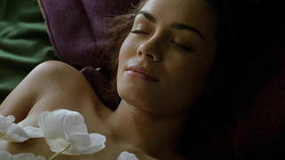 Shannyn Sossamon nude, sex scene from 40 Days and 40 Nights (2002)