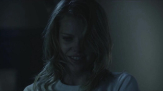 Cena erótica de Mircea Monroe de Bloodwork (2011)