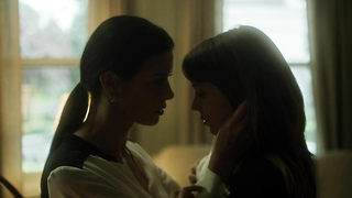 Rooney Mara et Catherine Zeta-Jones nues, scène de sexe de Side Effects (2012)