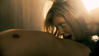 Diora Baird nude, sex scene from Texas Chainsaw Massacre (2006)