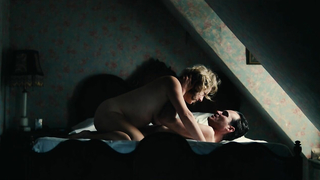 Jennifer Neala Page nue, scène de sexe de The Master (2012)