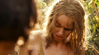 Scène érotique de Naomi Watts de The Impossible (2012)