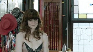 Scena erotica di Michelle Monaghan da Boot Tracks (2012)