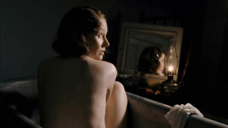 Miranda Otto desnuda, escena de sexo de Solitario del Sur (2010)