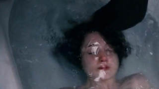 Escena erótica de Andrea Riseborough de WE (2011)