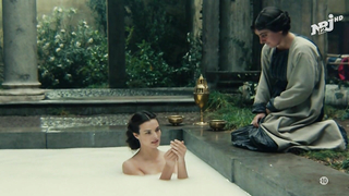 Carole Bouquet erotic scene from Le bon roi Dagobert (1984)