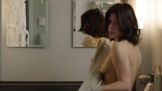 Adele Exarchopoulos nackt, Sexszene aus Eperdument (2016)