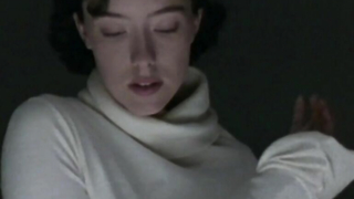 Molly Parker nuda, scena di sesso da Kissed (1996)