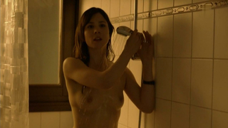 Aylin Tezel nuda, scena di sesso da Die Informantin (2016)