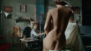 Ksenia Lukyanchikov nude, scene from Krasnaja koroleva (2015)