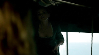 Hannah New, scène nue et érotique de Black Sails s03e02 (2016)