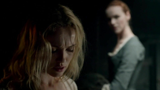 Hannah New, scène nue et érotique de Black Sails s03e02 (2016)