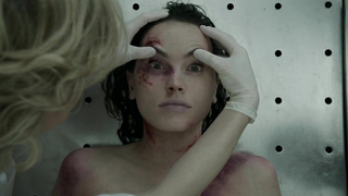 Daisy Ridley nuda, scena erotica da Silent Witness s17e10 (2014)