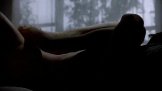 Linda Fiorentino nude, sex scene from The Last Seduction (1994)