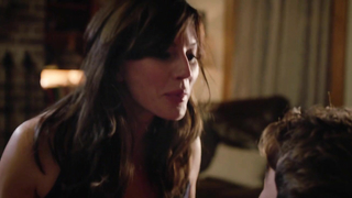 Krista Allen sexy, scène de sexe de Significant Mother s01e01,03 (2015)