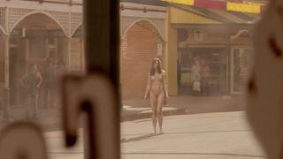 Nicole Kidman çıplak, Strangerland (2015) filminden bir sahne