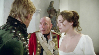 Elizabeth Hurley nackt, Szene aus Sharpe's Enemy (1994)