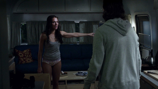 Trieste Kelly Dunn sexy, scena da Banshee s02e02 (2014)