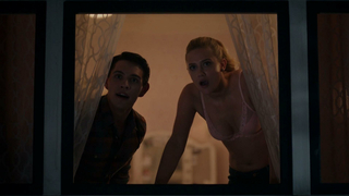 Lili Reinhart sexy, scene from Riverdale s01e01 (2017)