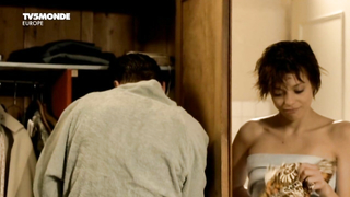 Lizzie Brochere nude, erotic scene from Un petit bout de France (2012)